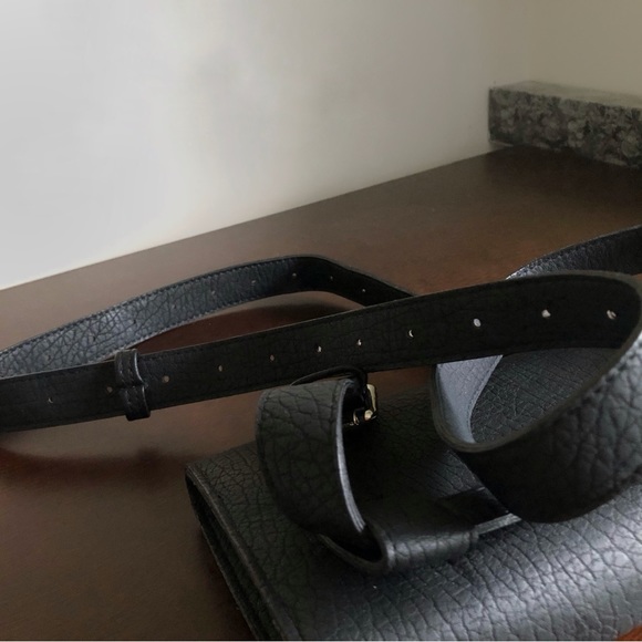 Belt Bag Fanny Pack - Vegan Leather - Picture 4 of 6